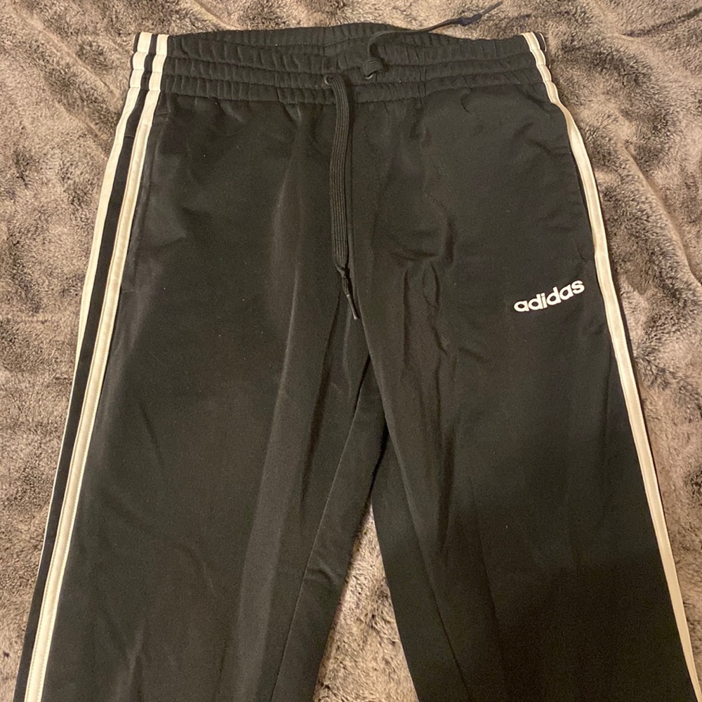 women’s black adidas joggers